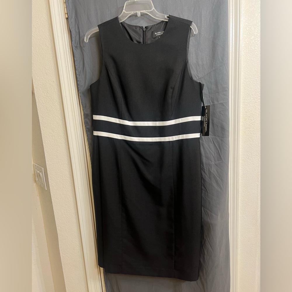 NWT Black Label Sleeveless Sheath black lined Dress with White Waist Stripes 12